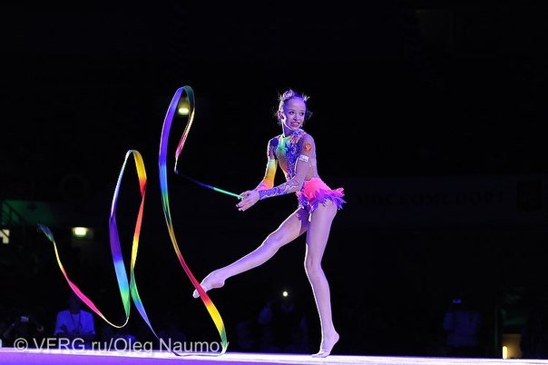 Новогодний шоу-класс звезд художественной гимнастики 2012 - Москва