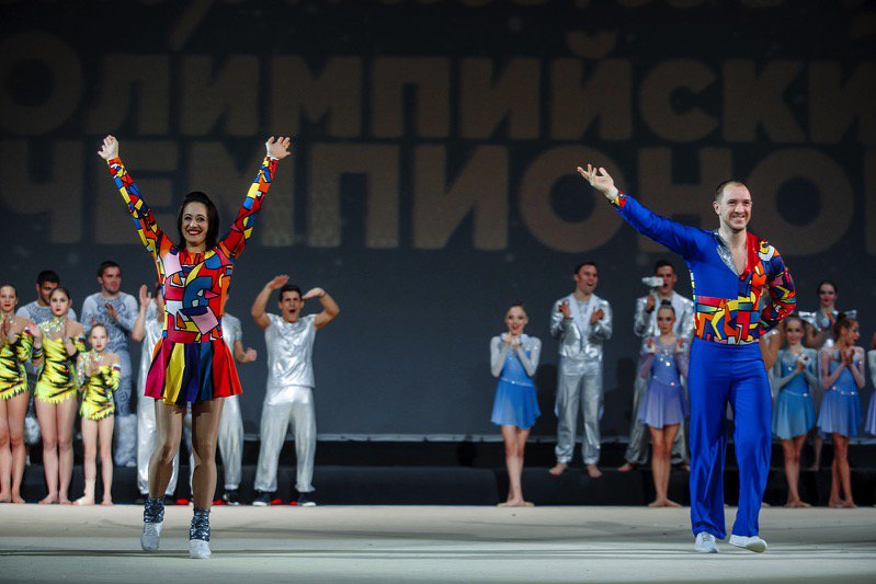 III Новогоднее  Шоу Олимпийских чемпионов 2016 - Краснодар